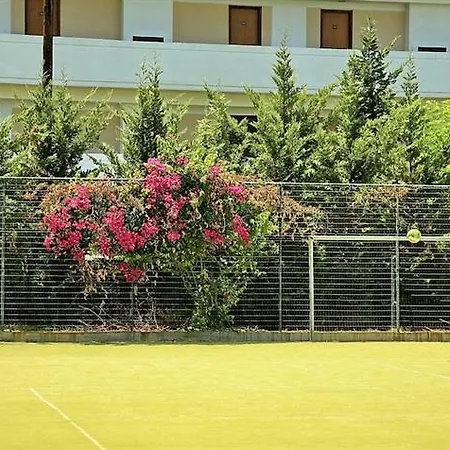 Ξενοδοχείο Forum 3*